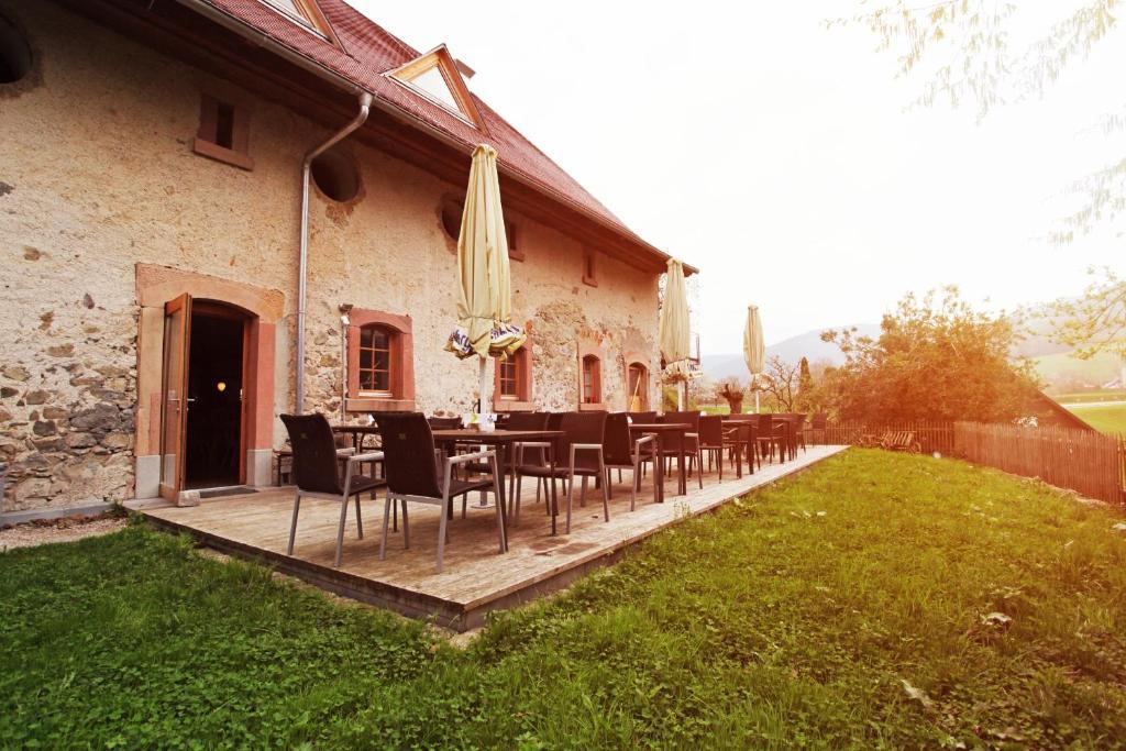 Hotel Rainhof Scheune & Naturpark Restaurant เคียร์ชซาร์เทิน ภายนอก รูปภาพ
