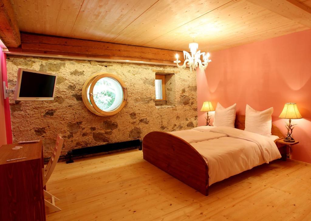 Hotel Rainhof Scheune & Naturpark Restaurant เคียร์ชซาร์เทิน ภายนอก รูปภาพ